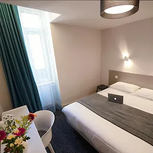 Hotel Du Port **